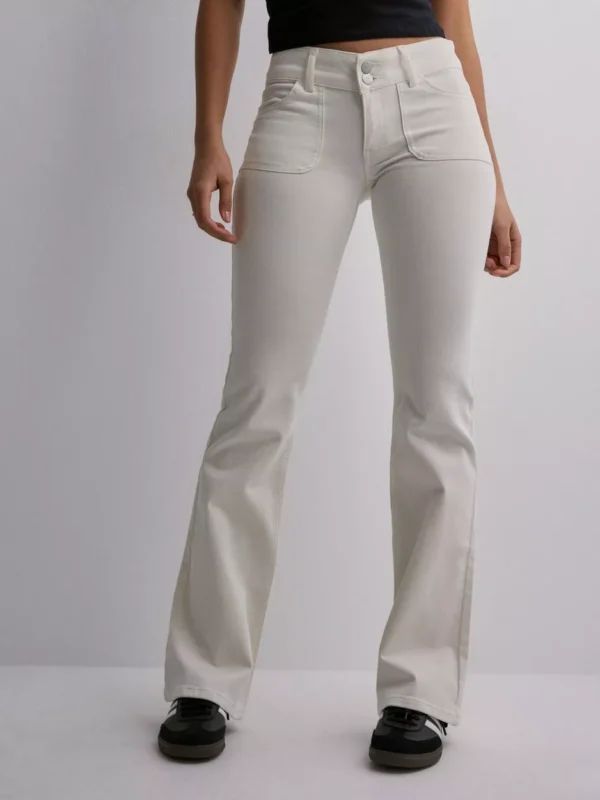 Nelly - Flare jeans - Offwhite - Low Waist Bootcut Jeans - Jeans